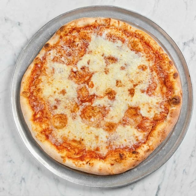 24" Stadium Pizza.
